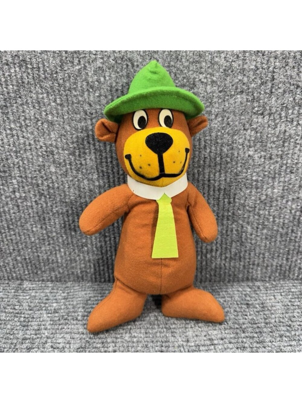 Vintage Yogi Bear Plush Wood Pulp Stuffed 12” 1980 Mighty Star Hanna-Barbera